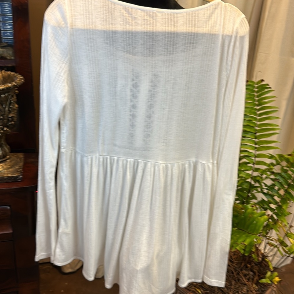 Free People - Picture 3 of 5